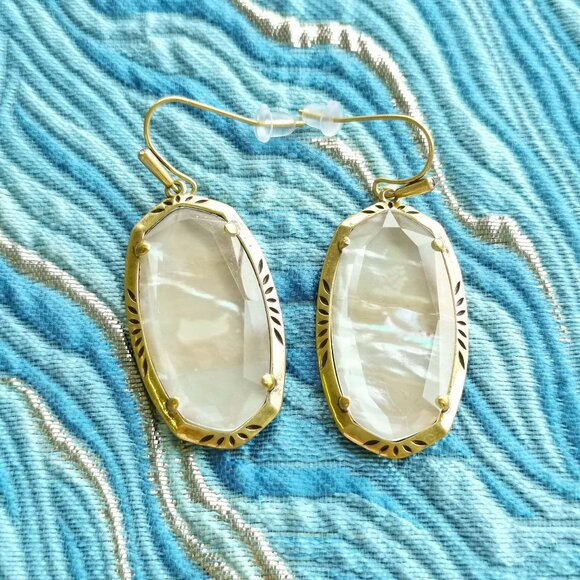 Kendra Scott Jewelry - Kendra Scott Elle Vintage Gold Iridescent Abalone Etch Frame Drop Earrings